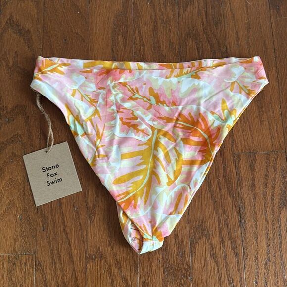 NWT Stone Fox Swim Sumatra Bottom in Hot Tropix Size XL - Picture 4 of 5